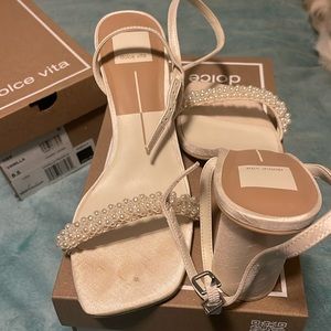 Size 8.5 chunk heel wedding shoes.